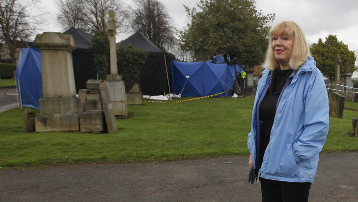 JOBBER FOR OVERGREPSOFRE: Sandra Brown er tidligere kåret til årets kvinne i Skottland og hun har også blitt hedret av dronningen med en OBE-tittel for arbeidet. Foto: DAVID MOIR / REUTERS / NTB SCANPIX JOBBER FOR OVERGREPSOFRE: Sandra Brown er tidligere kåret til årets kvinne i Skottland og hun har også blitt hedret av dronningen med en OBE-tittel for arbeidet. Foto: DAVID MOIR / REUTERS / NTB SCANPIX