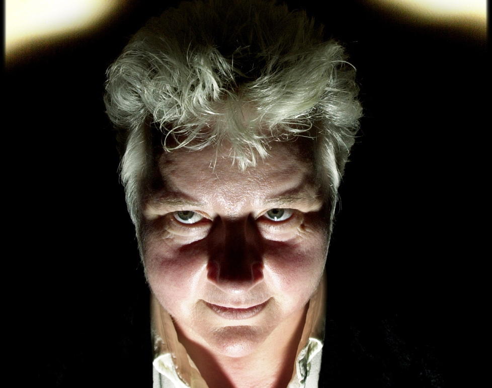 TIL OSLO: Val McDermid fra Skotland skriver noen av de skumleste krimromanene i bransjen. Hun dukker opp p� Krimfestivalen i Oslo, som g�r av stabelen fra 7. til 9. mars i �r. Foto: Lars Eivind Bones