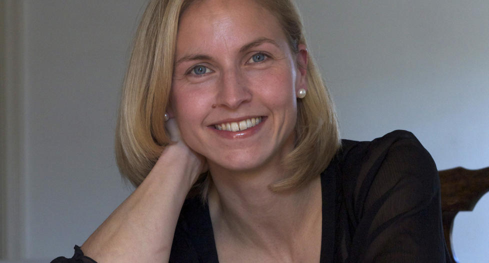 LEVENDE HISTORIE: Marianne Storberg treffer blink n�r hun forvandler sin historiekunnskap til en roman. Foto: Aschehoug.