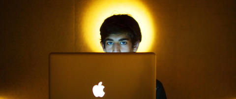 Kan vi l�re noe av nettgeniet Aarons tragiske d�d?