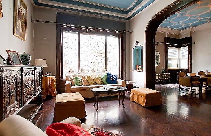 SLIK KAN DU BO I ATEN: Aristokratisk leilighet fra 1930-tallet i art deco-stil med plass til ti personer. Fem soverom og hele 360 kvadratmeter. Pris 35 875 per m�ned. Foto: AIRBNB