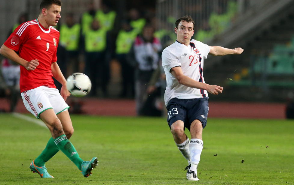 FORTSATT P� VEI TIL PREMIER LEAGUE: Vegard Forren, her mot Ungarn, er enn� ikke presentert som Southampton-spiller. Det skjer mest sannsynlig i morgen. Foto: H�kon Mosvold Larsen / NTB scanpix