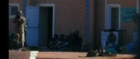 E-tjenesten kunne f�lge gisseldramaet fra kameraer fra sekund til sekund