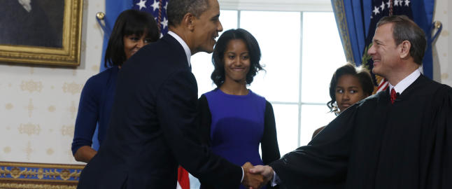 Ord-flause førte til at Obama måtte avlegge eden om igjen