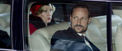 Kronprinsen og dronningen skal m�te p�r�rende