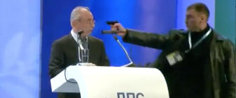 �Attentatmannen� hadde ingen mulighet til � drepe politikeren