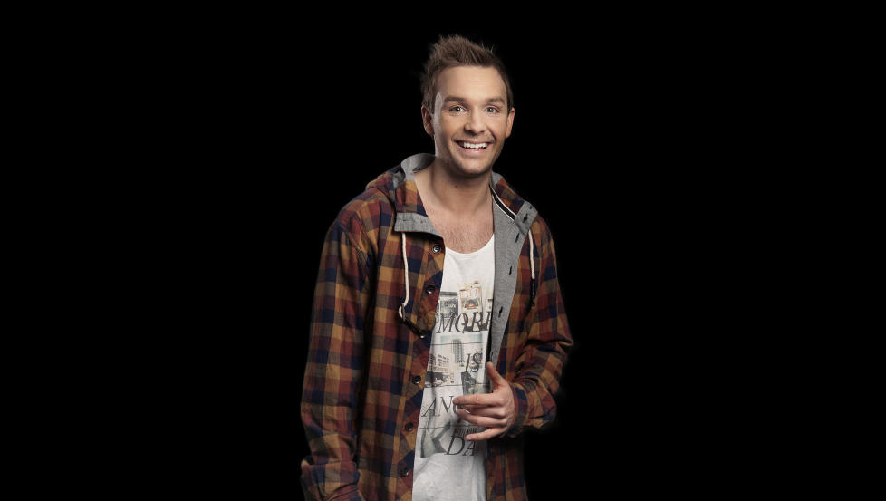 MELODI GRAND PRIX 2013: Martin Blomvik under onsdagens presentasjon av MGP-artistene som skal konkurrere i Flor� l�rdag. Foto: NRK