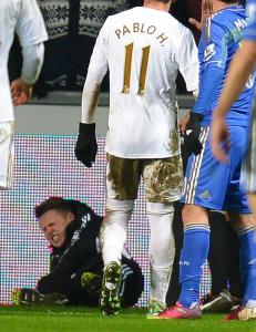 Hazard sparket en ballgutt og ble utvist