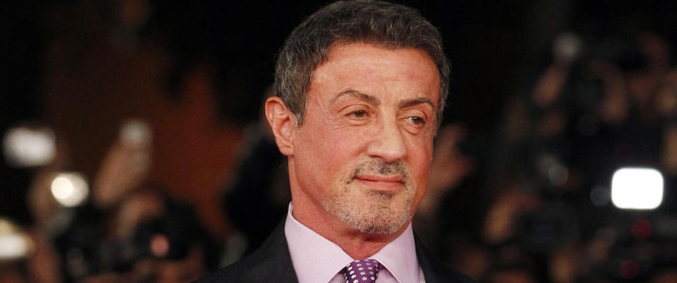 S�steren hevder hun ble misbrukt av Stallone