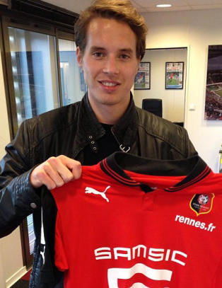 Her er bildet som viser at Konradsen er klar for Rennes