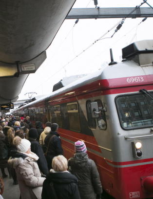 �stfoldbanen �pen igjen