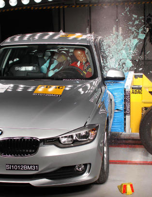 80 prosent st�rre sjanse for � overleve i bil med fem stjerner enn i bil med to