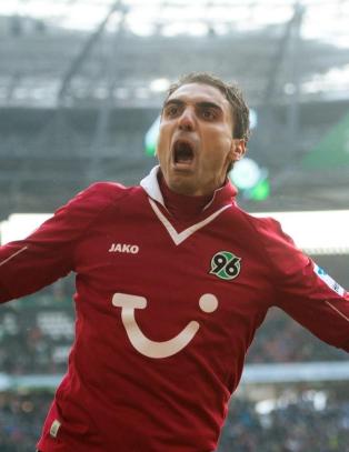 Moa med perlem�l - King skadd etter �tte minutter