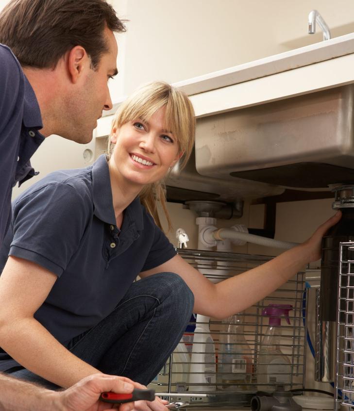 REFERANSER: Hent alltid inn referanser f�r du inng�r en avtale med en r�rlegger. Og snakk gjerne med flere som r�rleggeren har jobbet hos.  Illustrasjonsfoto: colourbox.no