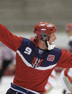 Norsk bandyseier i VM-�pningen