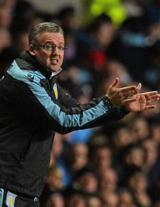 - Det er f�rste gang jeg har f�tt st�ende applaus etter et tap