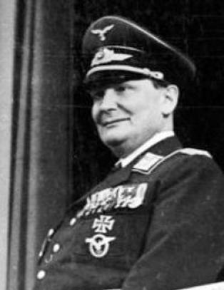 Naziteppe henger p� Angela Merkels kontor