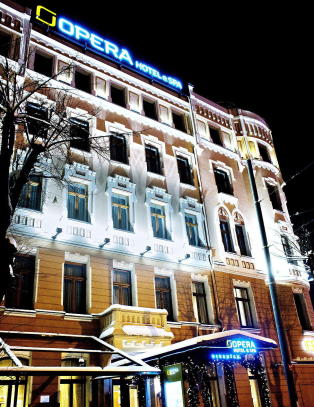 Vi ble vekket grytidlig, haken var bare at vekkingen ikke var bestilt av oss