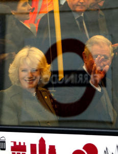 Her gj�r prins Charles som kong Olav