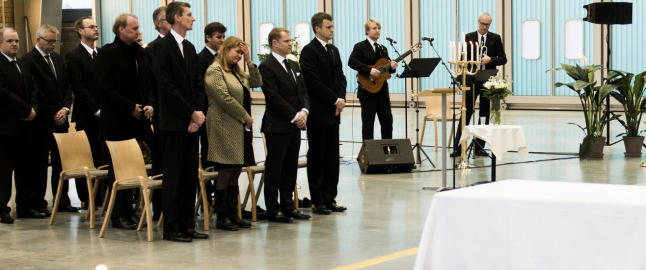 - Vi s�rger sammen med familiene