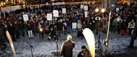 - D�rlig h�ndverk eller bevisst dobbeltkommunikasjon i asylbarnsaken?