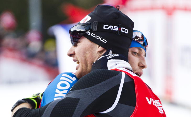I STORFORM:
Dario Cologna (t.h.) vant og Alekander Legkov ble nummer tre p� tremila.
Foto: Vegard Gr�tt / NTB scanpix