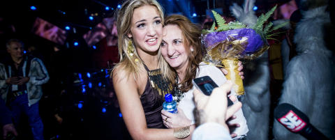 Adel�n (16) vant delfinalen  - gr�t da hun m�tte moren