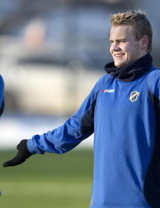 - Det ser ut som jeg blir her. Jeg trener jo med Stabæk nå.