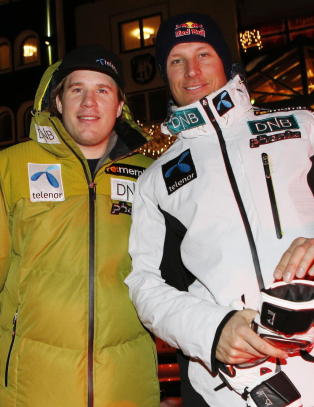 - Som � rote rundt i ballbingen p� Ikea