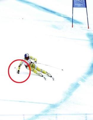 - Jeg hadde ikke h�pet � f� h�nda i sn�en der