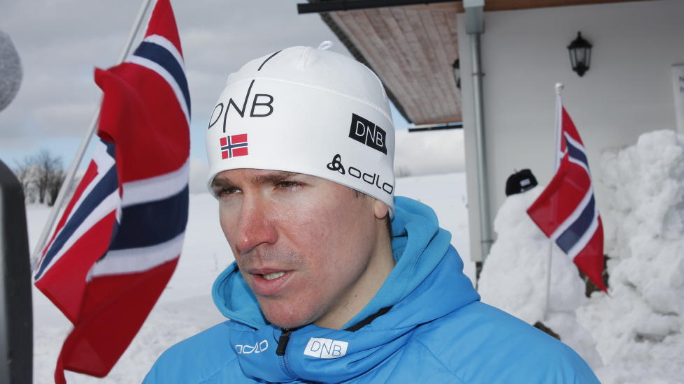 H�PER P� GOD START: Emil Hegle Svendsen h�per � f� en god start p� VM i skiskyting med mix-stafett i ettermiddag, men han innr�mmer at han rangerer gull i herrestafetten h�yere. Foto: P�l Marius Tingve