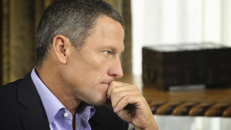 SAKS�KT: Lance Armstrong er blitt saks�kt av et amerikansk forsikringsselskap som vil ha tilbakebetalt utbetalte bonuspenger. Foto: NTB Scanpix