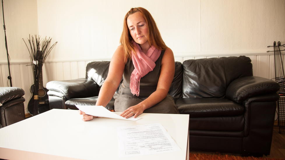 MISTET JOBBEN, FIKK ERSTATNING: Polske Johanna Renclawowicz (34) kom til enighet med sin tidligere arbeidsgiver etter mekling i retten.Foto: Per Fl�the