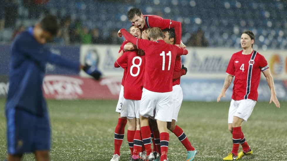 PLANEN ER KLAR: H�vard Nordtveit og U21-guta er klare for EM i sommer. Nordtveit er en av flere som kan komme til � spille b�de VM-kvalik og EM-kamp p� under 24 timer. Foto: Erlend Aas / NTB scanpix