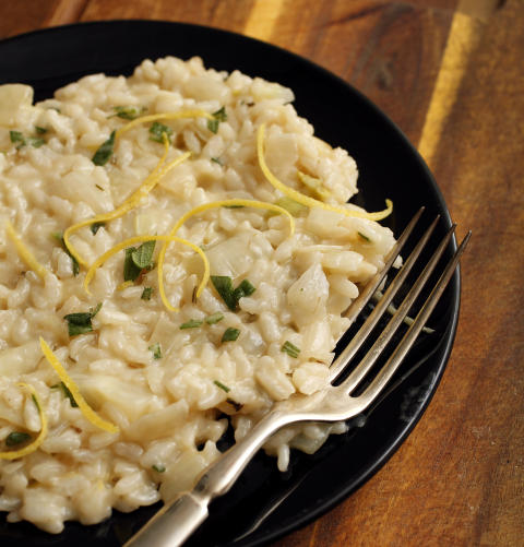 T�rr der andre drikker: Hvitvinsrisotto med rosmarin og parmesan.