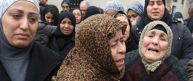 Gravferd ble gigantisk demonstrasjon mot islamistregjering