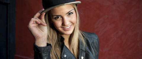 - Det var som � f� en kniv i magen. Jeg begynte � lete etter de negative kommentarene