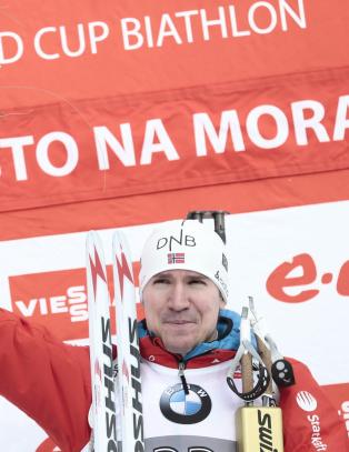 Hegle Svendsen vant superduellen mot Fourcade - tok VM-gull