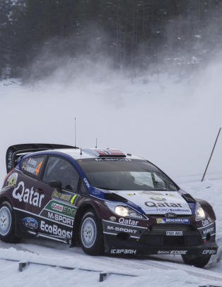 Mads �stberg ligger som beste nordmann p� en tredjeplass i Rally Sverige