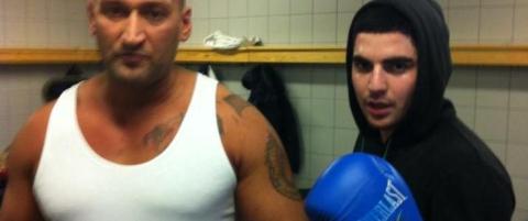 Kj�rte 500 kilometer for � bokse, ble disket fordi han hadde todagers-skjegg