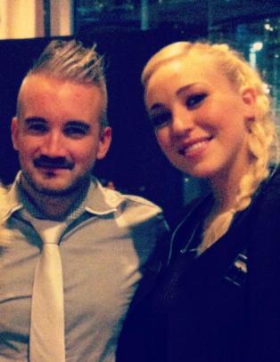 Festet til 06.30 og promenerte i nattk�pa