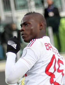 Balotelli med viktig scoring for Milan - igjen