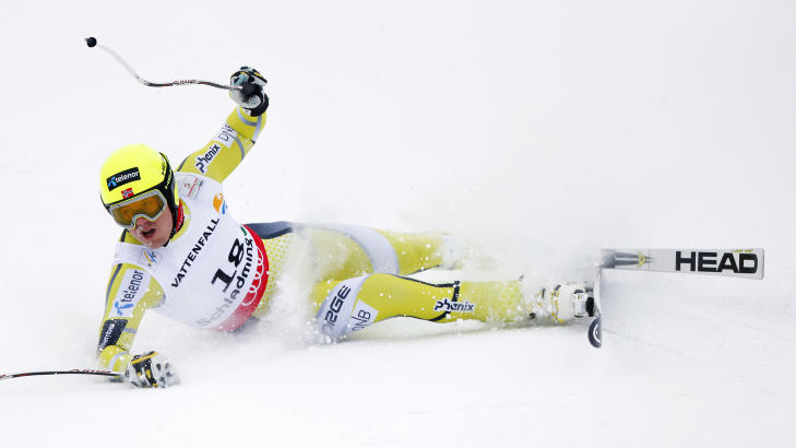 FALLET: Kjetil Jansrud skyldte p� seg selv etter fallet som �dela VM. Foto: REUTERS/Dominic Ebenbichler/NTB scanpix