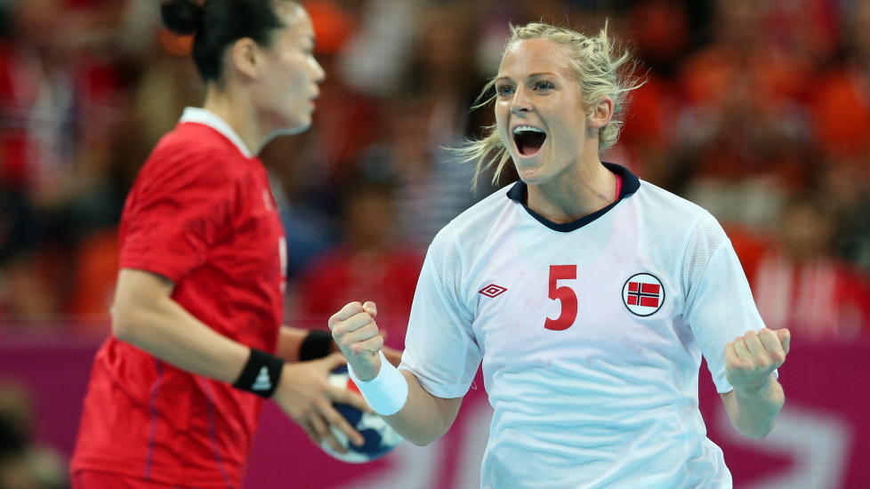  TO �RS-KONTRAKT: Etter � ha spilt for By�sen hele livet, skal landslagsspiller Ida Alstad n� pr�ve utenlandslivet og danske Tvis Holstebro. Foto: H�kon Mosvold Larsen / NTB Scanpix