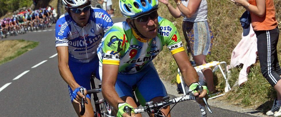 - Puttet hvitt pulver i penis for � skjule EPO i urinpr�ven