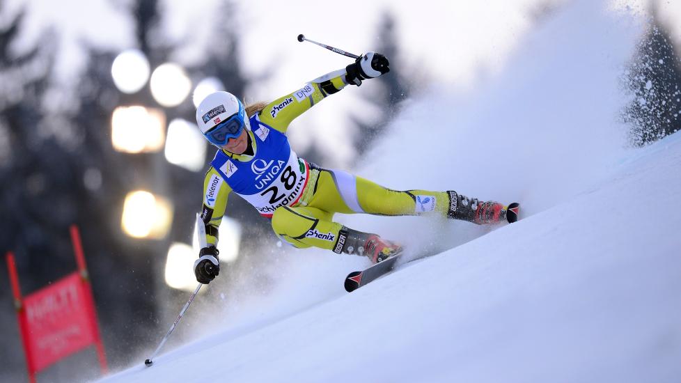 SKUFFET: Lotte Smiseth Sejersted endte p� 37. plass i 1. omgang av kvinnenes storslal�m i VM i Schladming, 4,76 sekunder bak den franske lederen Tessa Worley. Foto: AFP PHOTO / OLIVIER MORIN