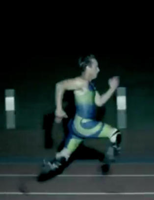 Fjernet Nike-reklame der «Blade Runner» frontes med slagordet «I am the bullet in the chamber»