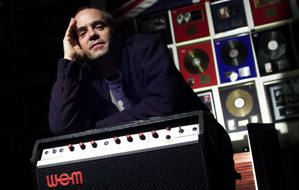 EN DEL AV PROBLEMET: - Jeg er tilbakeskuende, og slik sett en del av musikkjournalistikkens problem, sier rockbiograf Barney Hoskyns. Foto: Graham Jepson / Scanpix