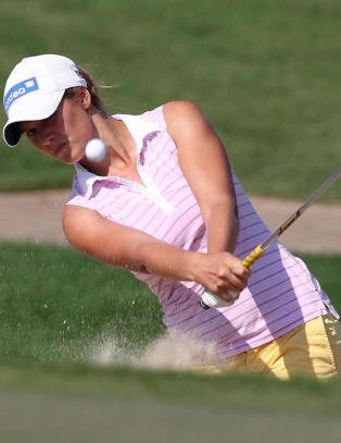 Skarpnord tre slag under par