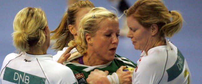 Larvik-billetter revet bort